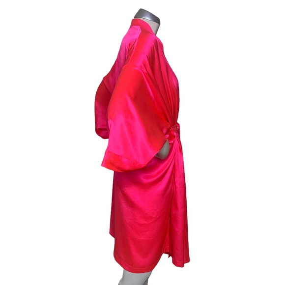 Victoria’s Secret Bright Pink Silky Robe - Picture 14 of 15